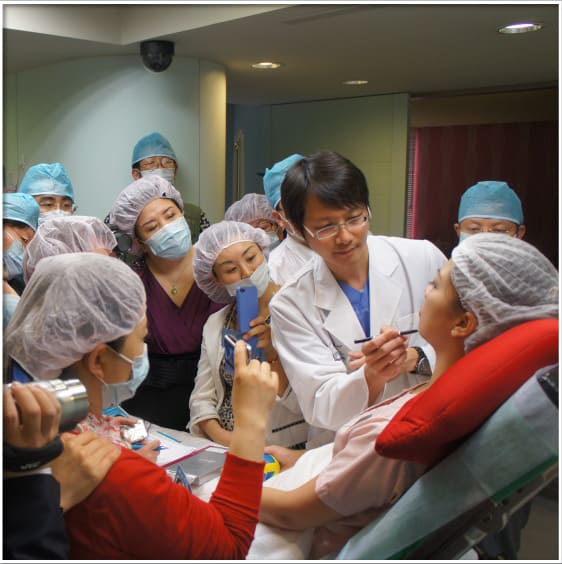 Hyaluronic acid injection 09 2